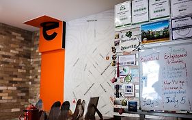 Envoy Hostel&Tours